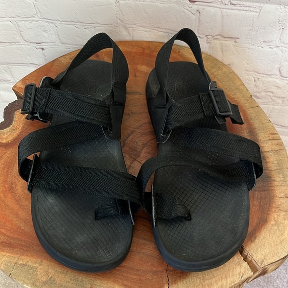 Chaco Lowdown Sandal in Black - Picture 2 of 11